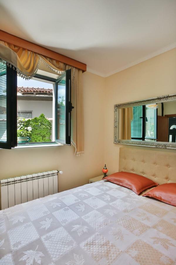 Apartments Holiday Lux Sutomore Exteriér fotografie
