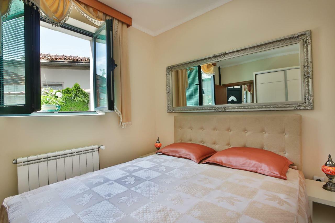 Apartments Holiday Lux Sutomore Exteriér fotografie